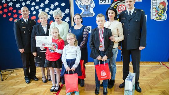 Szydłowiec. Bohaterska 10-latka nagrodzona 