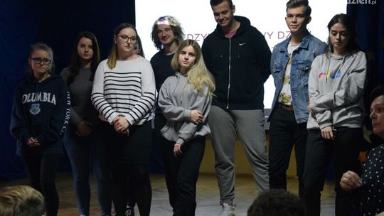 Szydłowiec. Komórkomania – krok po kroku