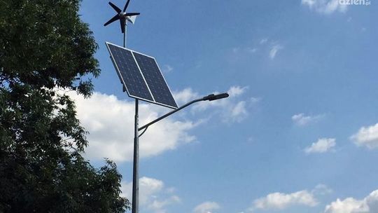 Szydłowiec. Nowe oświetlenie na dawnej E7