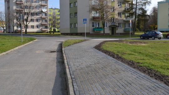 Szydłowiec. Nowy chodnik przy Staszica