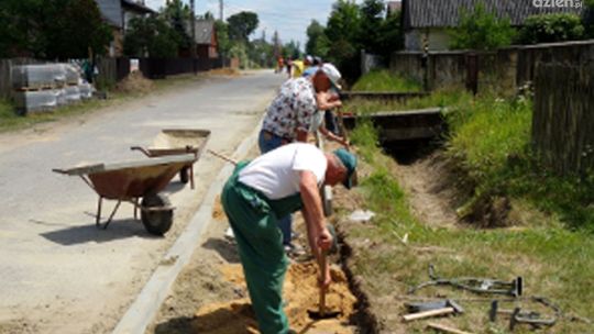 SZYDŁOWIEC. Nowy chodnik w Jankowicach