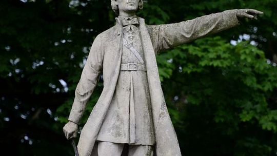 Szydłowiec. Pomnik Tadeusza Kościuszki doczeka się renowacji 