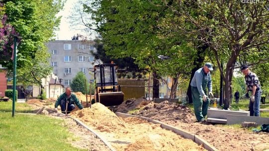 SZYDŁOWIEC. Remont chodnika na Staszica