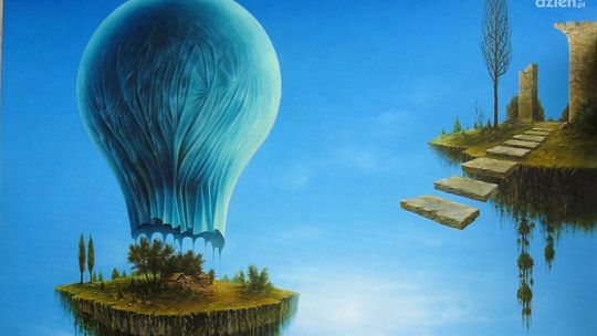 Szydłowiec. Surrealistyczna wystawa na zamku