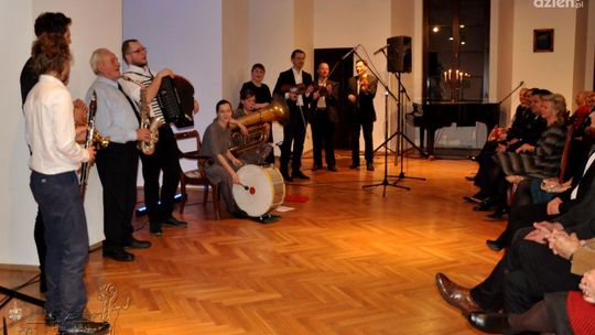 SZYDŁOWIEC. Tęgie Chłopy na zamku