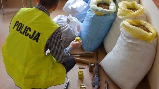 Szydłowiec. Zatrzymana nielegalna kontrabanda