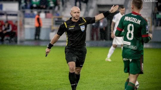 Szymon Marciniak sędzią "świętej wojny" - meczu Radomiaka Radom z Koroną Kielce