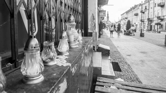 Tajemnicza śmierć w centrum miasta