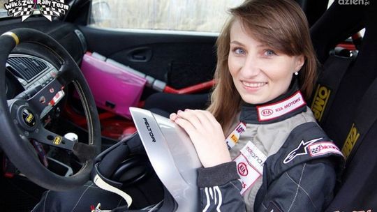 Taksówkarka, sędzia piłki nożnej, rajdowiec...