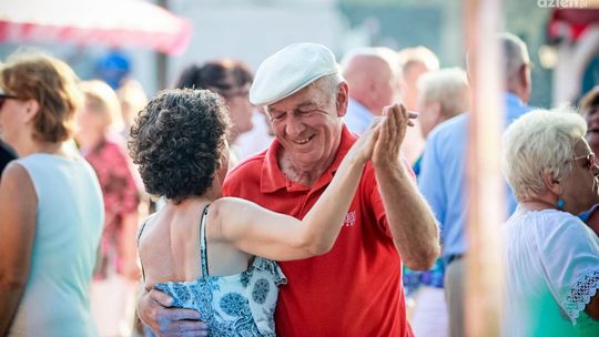 Taniec pod gwiazdami nad zalewem na Borkach