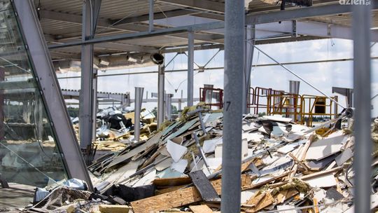 Terminal. Kto inny dokończy rozbiórkę