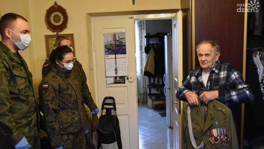 Terytorialsi z pomocą dla weteranów AK