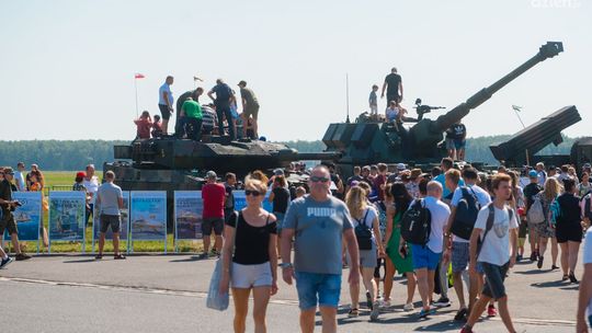 Tłumy radomian na pikniku lotniczym. Było wiele atrakcji! Tłumy radomian na pikniku lotniczym. Było wiele atrakcji!