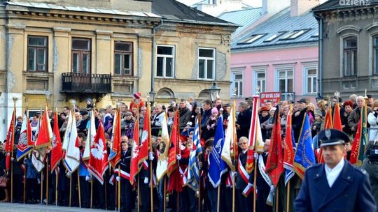 Tłumy uczciły Narodowe Święto Niepodległości