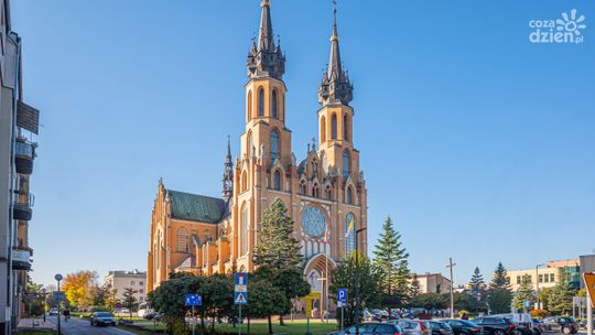 Tłumy wiernych przeszły ulicami Radomia. Uroczystości Bożego Ciała w mieście