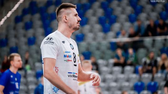 Tomasz Kalembka, kapitan Czarnych Radom: - Opóźnienia w wypłatach są, ale nieduże. Mamy za co żyć