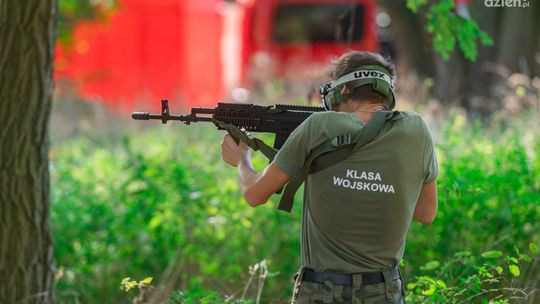 Tor przeszkód dla klas mundurowych