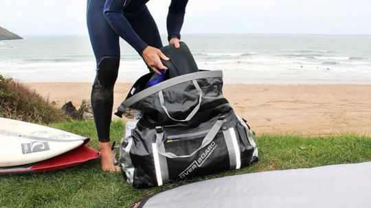 Torba nieprzemakalna - czy warto w nią inwestować?