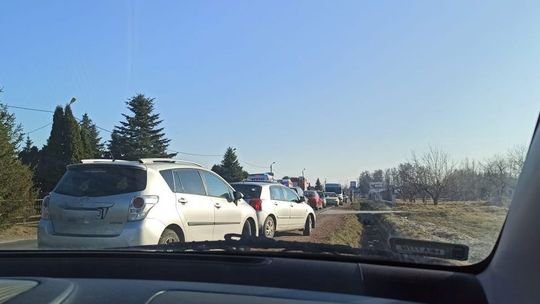 Trablice. 78-latek spowodował wypadek [WIDEO]