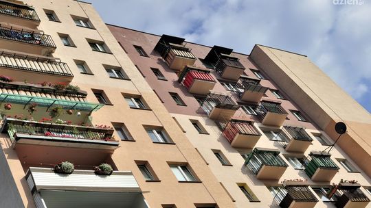 Tragedia na Michałowie.Mężczyzna wyskoczył z szóstego piętra