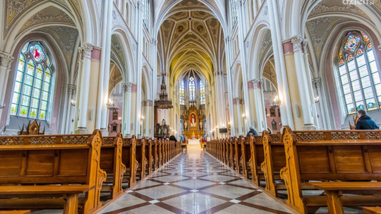 Transmisja mszy świętej z radomskiej katedry