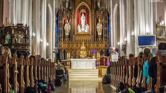 Transmisja Mszy Świętej z radomskiej Katedry