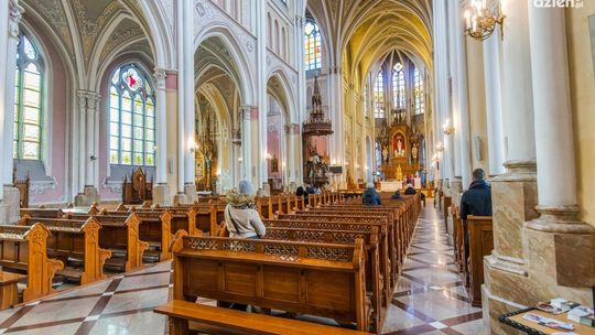 Transmisje Triduum Paschalnego i mszy świętych 