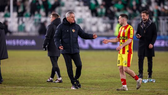 "W pewnym momencie byłem w samym oku cyklonu" - trener Jacek Zieliński o skandalicznych wydarzeniach po meczu Radomiak - Korona