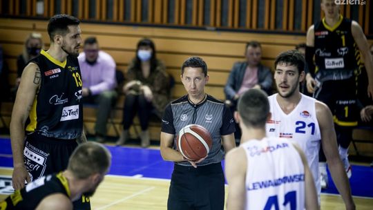 Trudna przeprawa przed koszykarzami. Trefl wtorkowym rywalem HydroTrucku