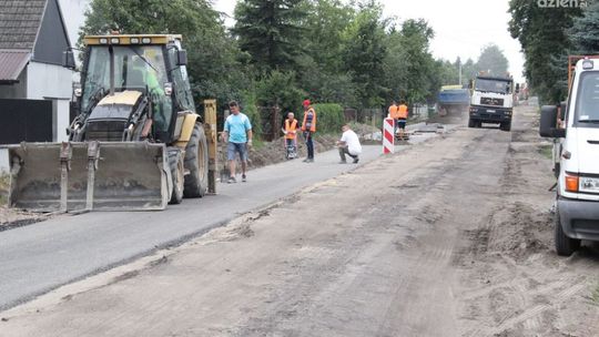 Trwa przebudowa dróg powiatowych