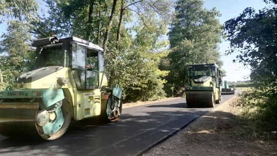 Trwa remont drogi powiatowej w Ulaskach Stamirowskich w gminie Wyśmierzyce