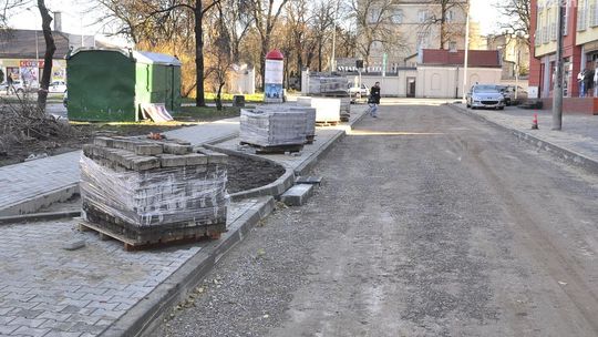 Trwa remont ulicy Koszarowej i fragmentu Warzywnej Trwa remont ulicy Koszarowej i fragmentu Warzywnej