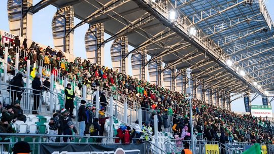 Trwa sprzedaż biletów na mecz Radomiaka z Lechią. Kobiety wejdą za darmo