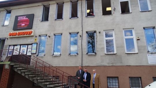 Trwają prace przy termomodernizacji Domu Kultury w Zwoleniu