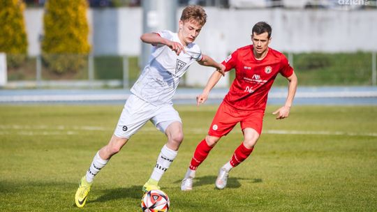 Trzecioligowe piłkarskie derby regionu dla Broni Radom