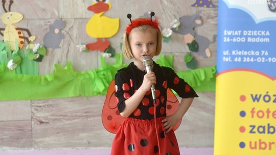 "Trzeszczące wierszyki" w wykoniu dzieci