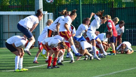 Trzy nowe zawodniczki Sportowej Czwórki