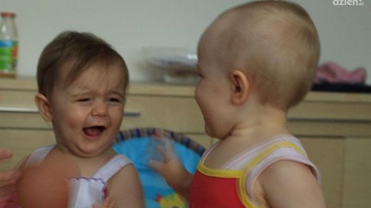 Twój dwulatek mówi zaledwie kilka słów? Bezpłatne porady