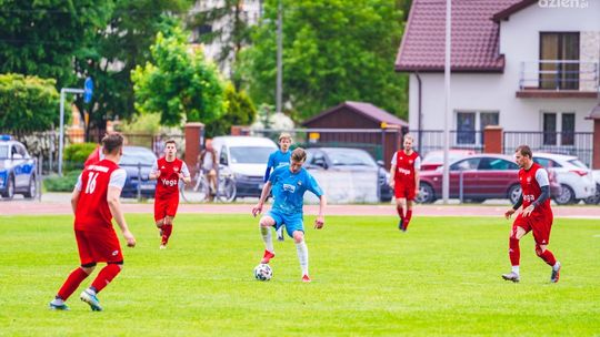 Tymex Liga Okręgowa: ciekawe spotkanie w Lipsku, lider znów straci punkty?