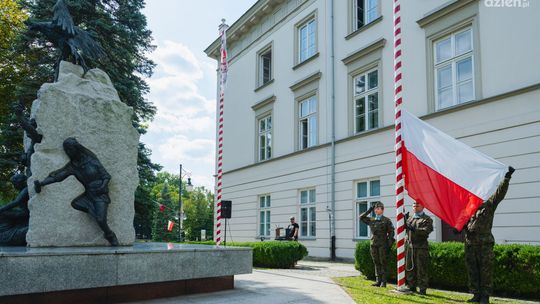 Uczcili pamięć bohaterów akcji rozbicia więzienia w Radomiu 