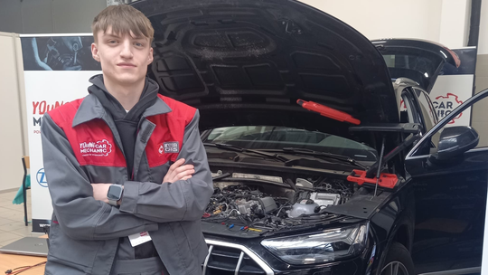 Uczeń radomskiej samochodówki wśród najlepszych młodych mechaników