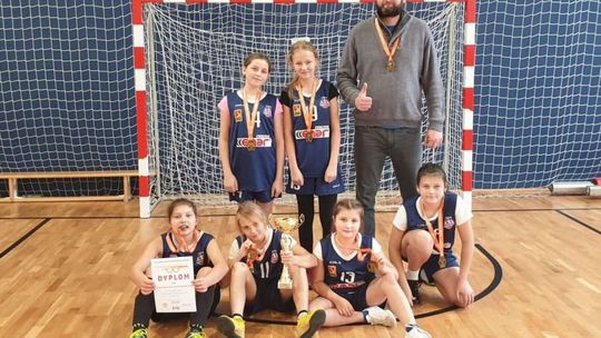Uczennice PSP nr 21 triumfowały w mistrzostwach Radomia w piłce nożnej