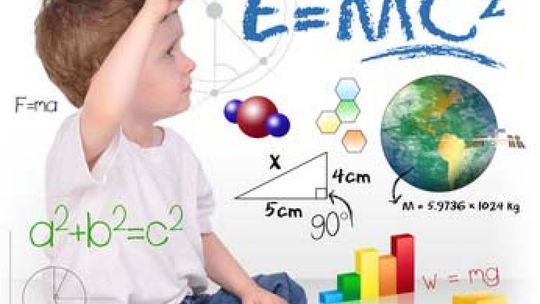 Uczniów i studentów wciąż ubywa