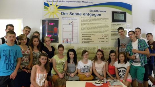 Uczniowie "budowlanki" na stażu