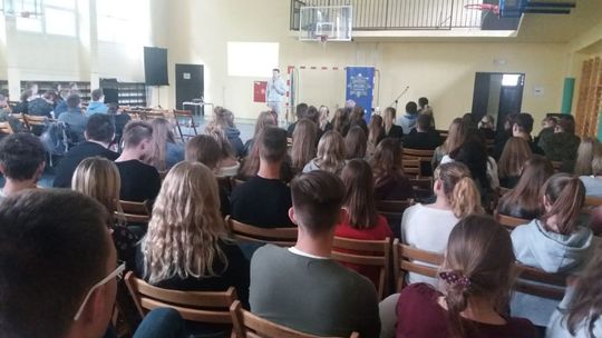 Uczyli jak bezpiecznie kupować w sieci