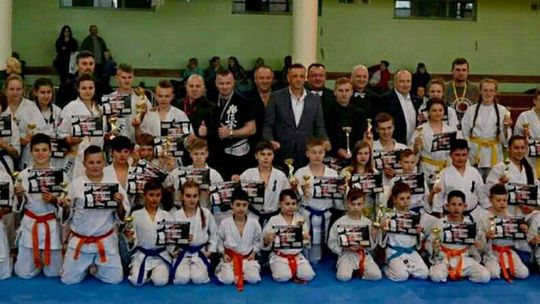 Udany rok Dragon Fight Club