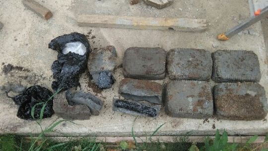 Ukrywał dopalacze w betonie 