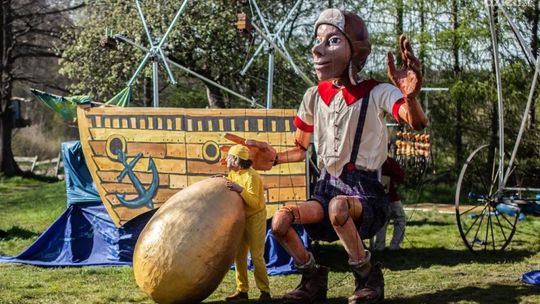 Ulica Teatralna. Kosmiczna podróż Guliwera