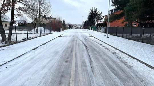 Ulica Źródłowa w pełni zmodernizowana – nowa jezdnia, chodniki i oświetlenie Ulica Źródłowa w pełni zmodernizowana – nowa jezdnia, chodniki i oświetlenie