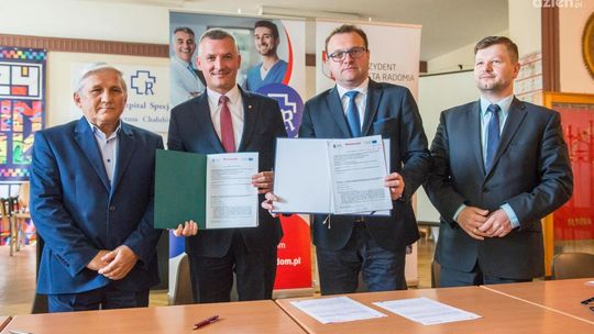 Umowy na e-usługi podpisane